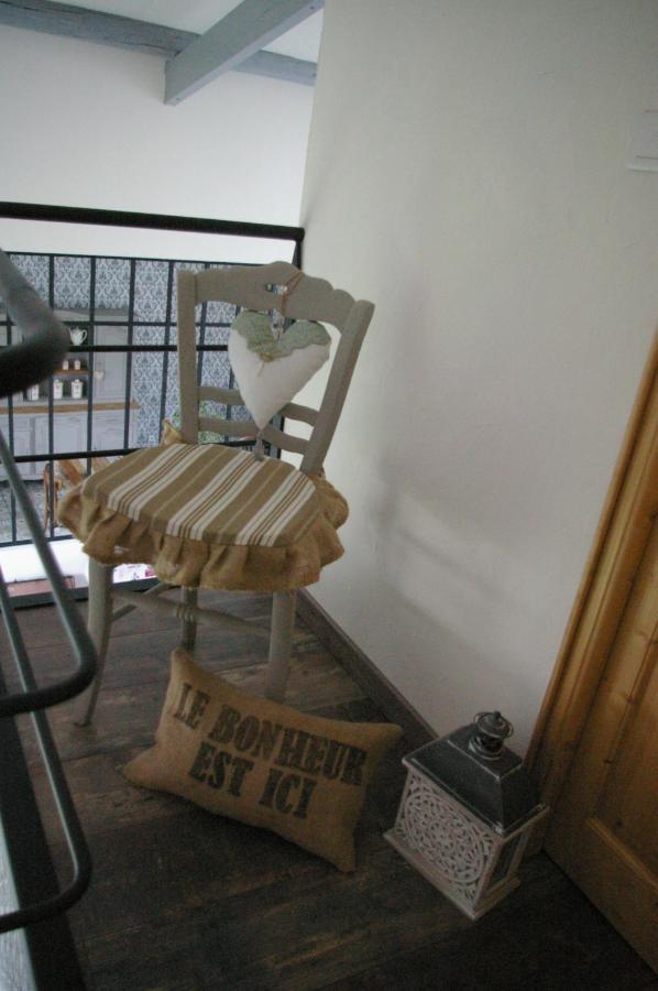 Au Charme D'Antan Bed and Breakfast Féron Εξωτερικό φωτογραφία